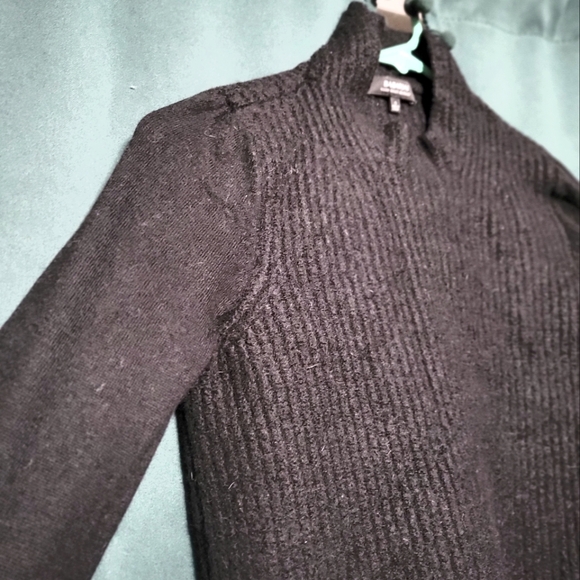 Babaton- Aritzia- 100% Merino Wool Black Sweater- Size Small - Picture 3 of 5